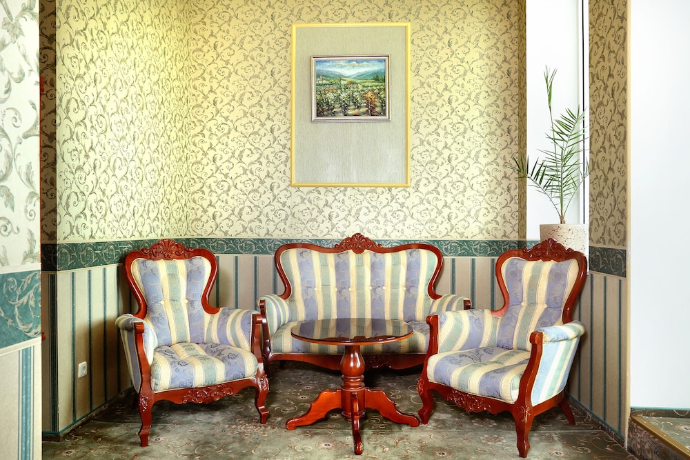 Anna Palace 31/50