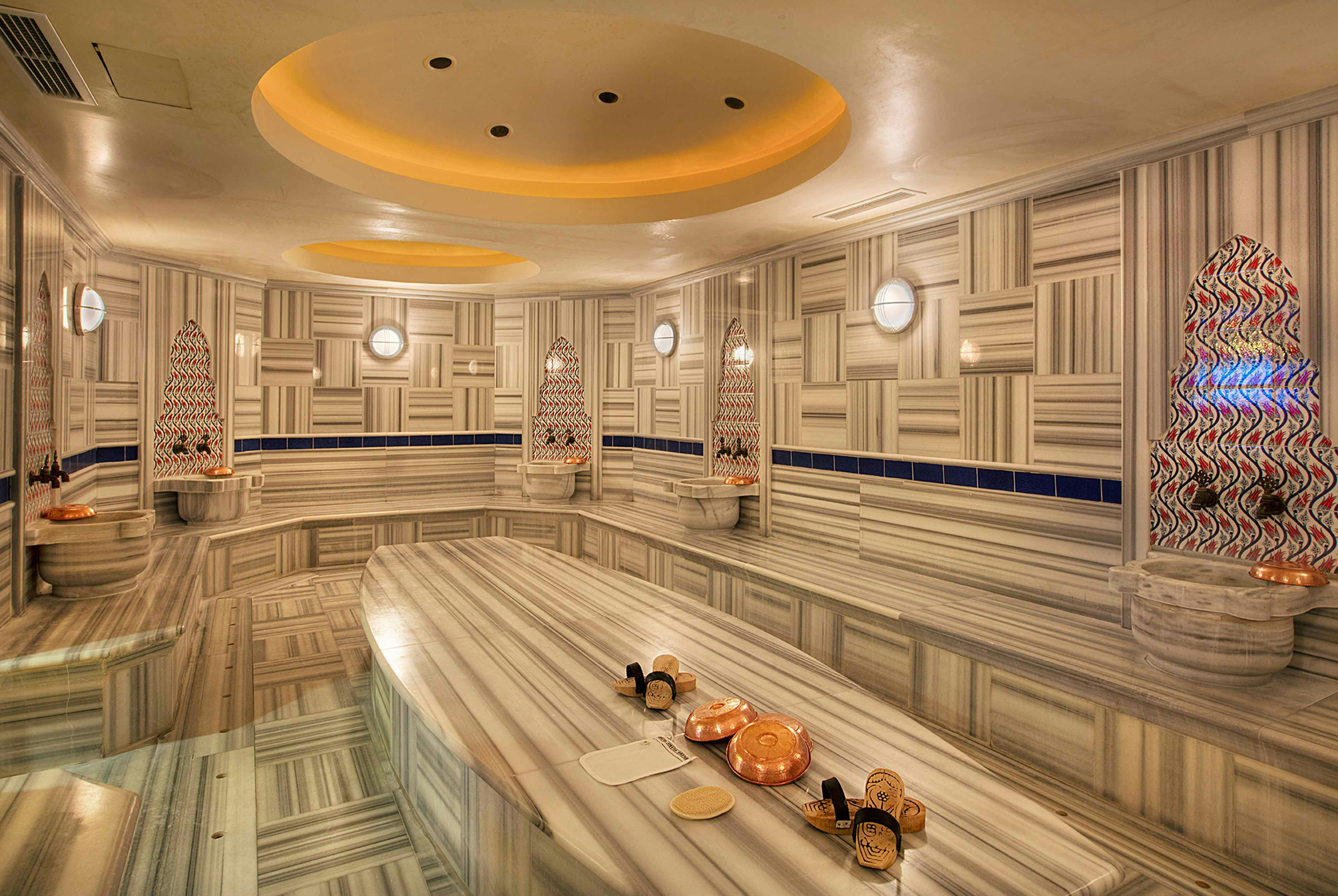 Doubletree By Hilton Hotel Van 46/87