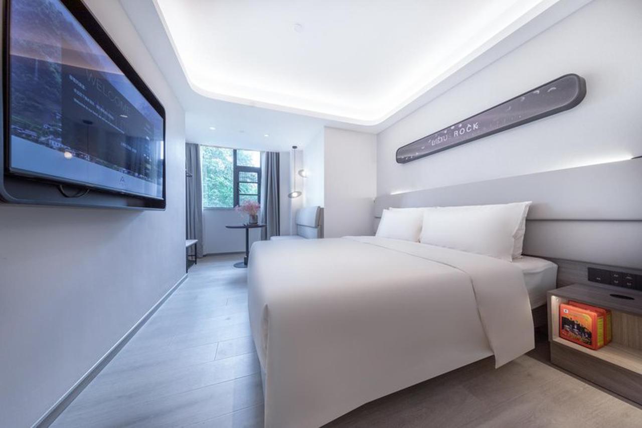 Riverside Light Residence Hotel Zhangjiang Road, Zhangjiang Park, Pudong, Shanghai 14/24