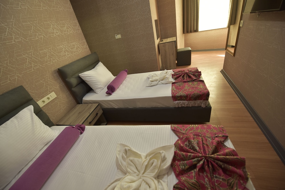 THE LUXX BOUTIQUE HOTEL 19/53