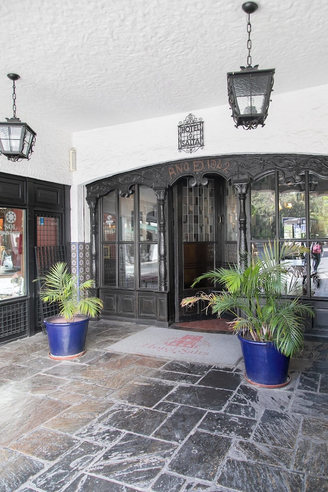 Salta Hotel 3/50