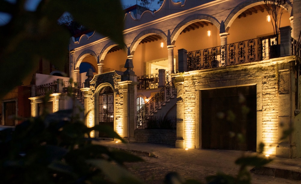 Casa Florencia Hotel Boutique 36/46