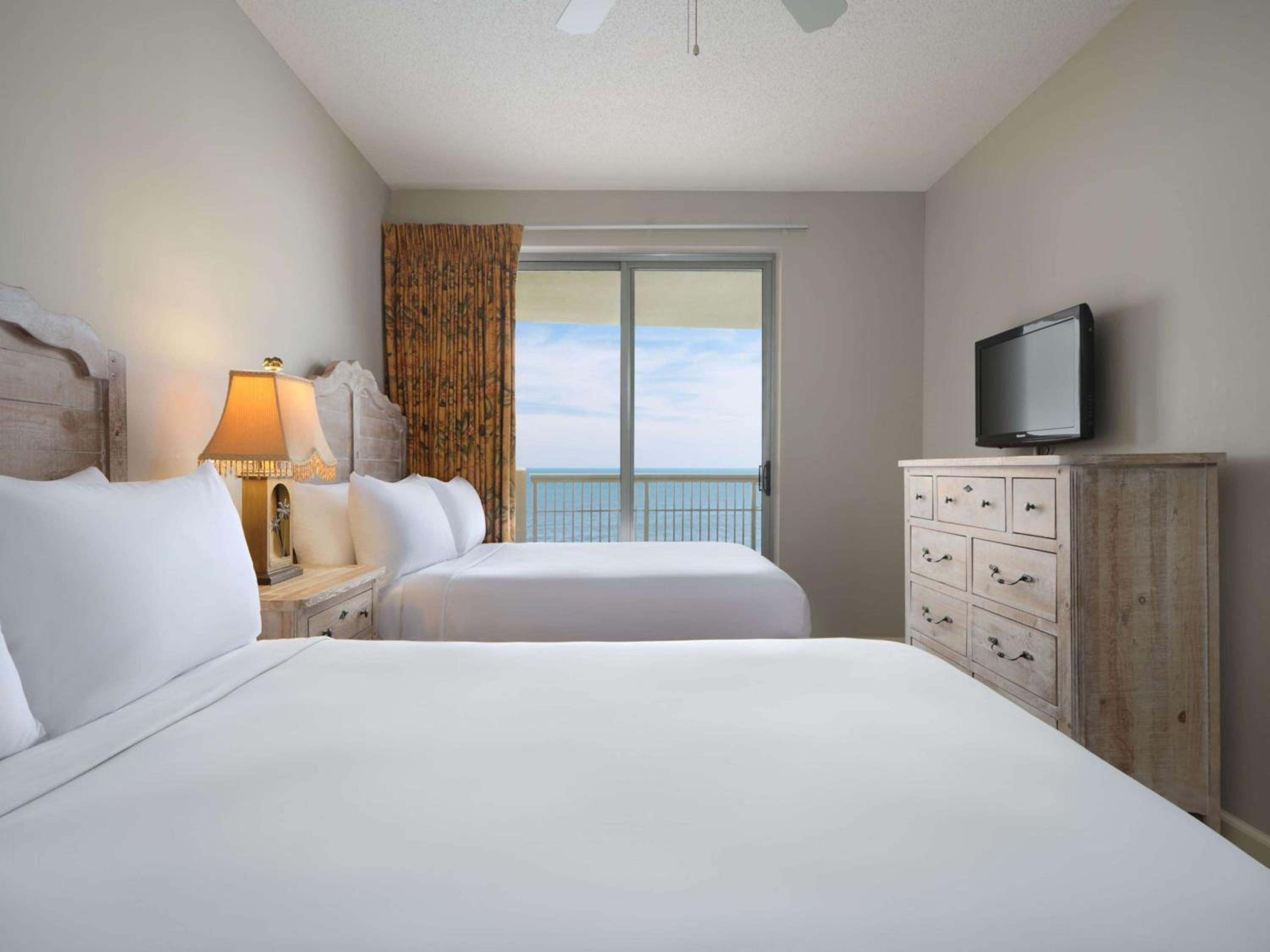 2 Bedrooms, 2 Double Beds, Ocean Front, Sofa