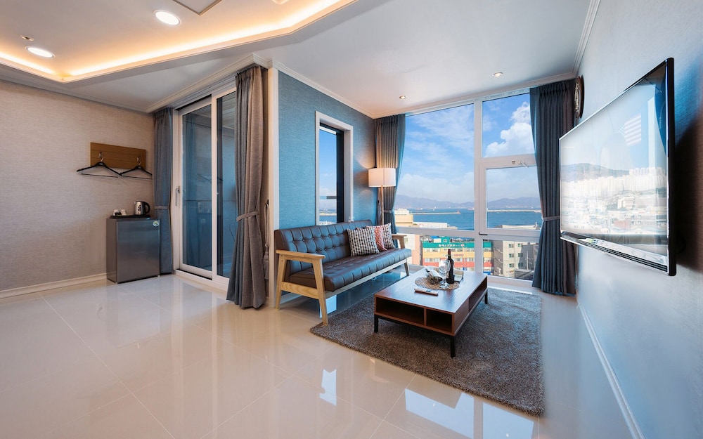 Yeosu Paradise Spa Pension 39/50