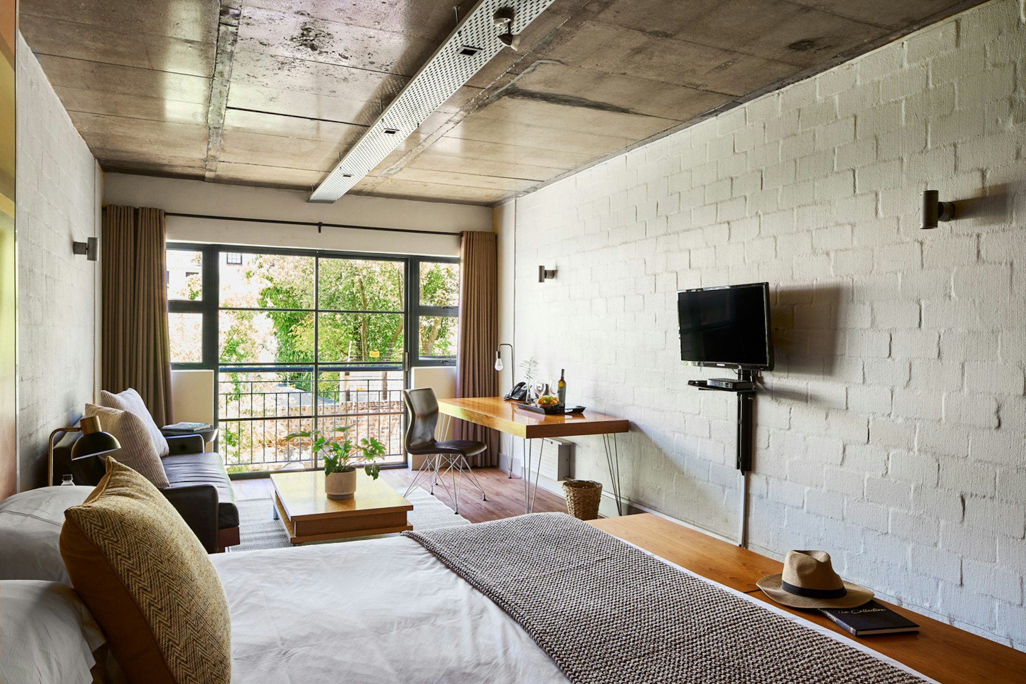 Hippo Boutique Hotel 34/53