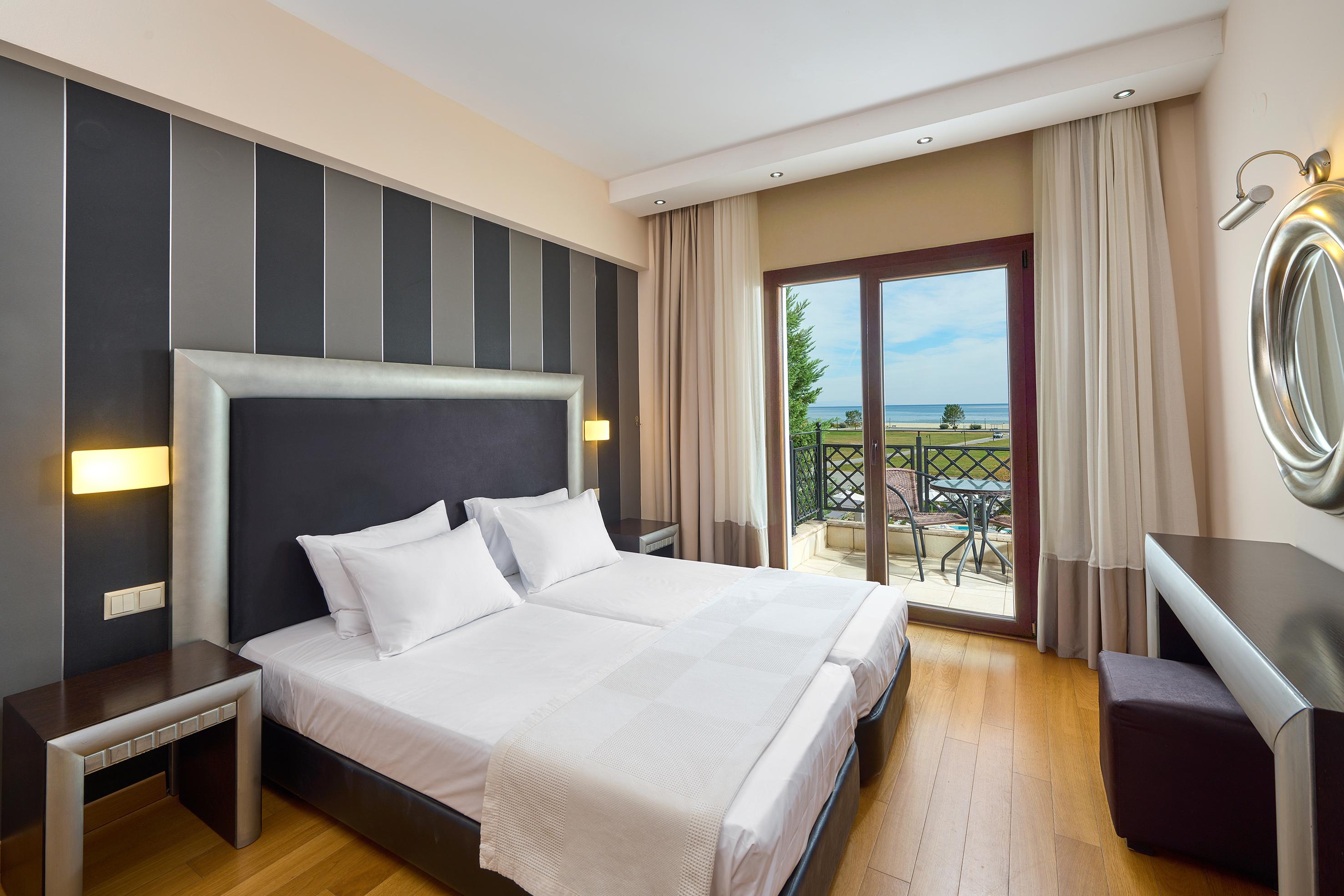 Room, Double Bed, Pool or Sea View