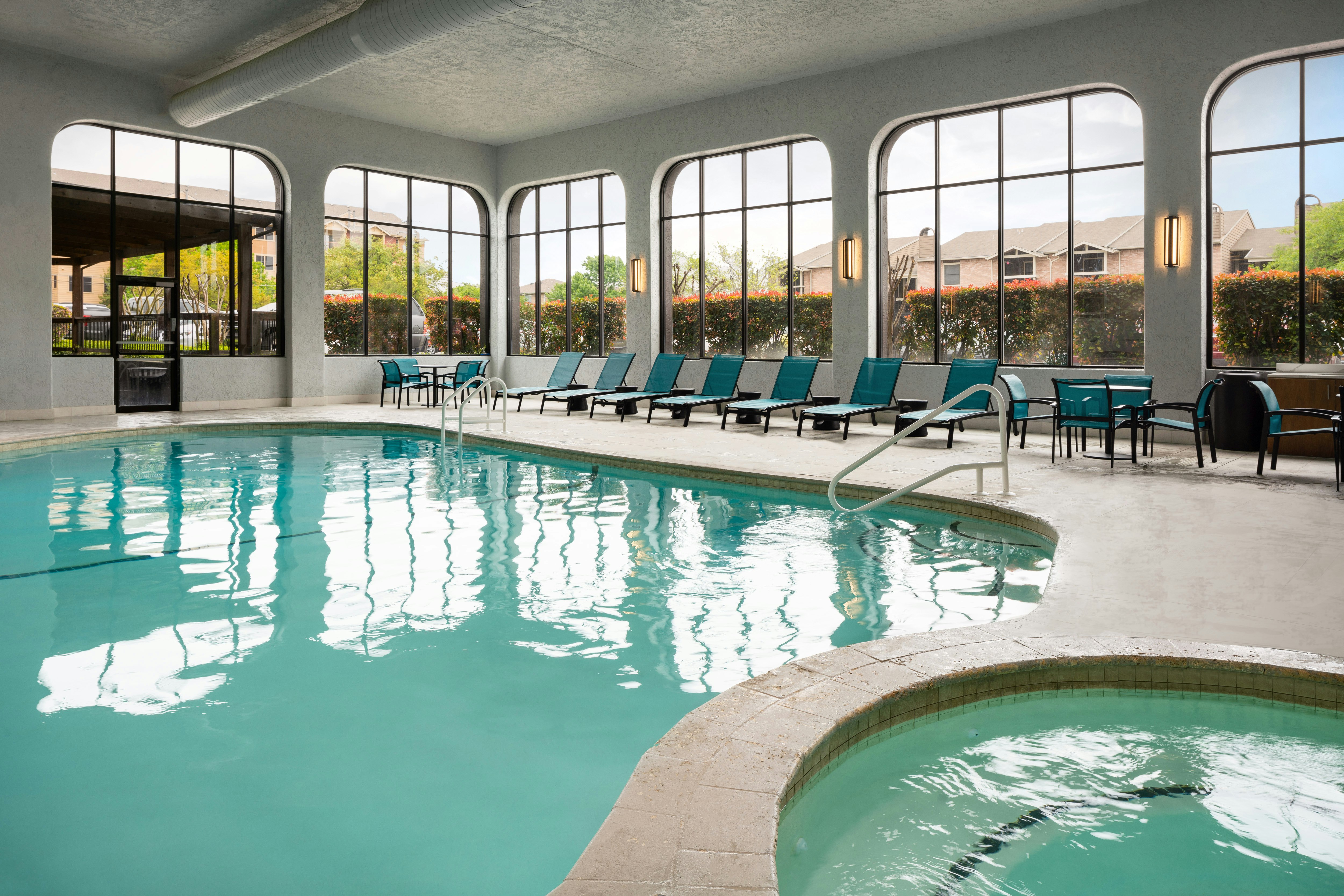 Embassy Suites Austin Central 24/67