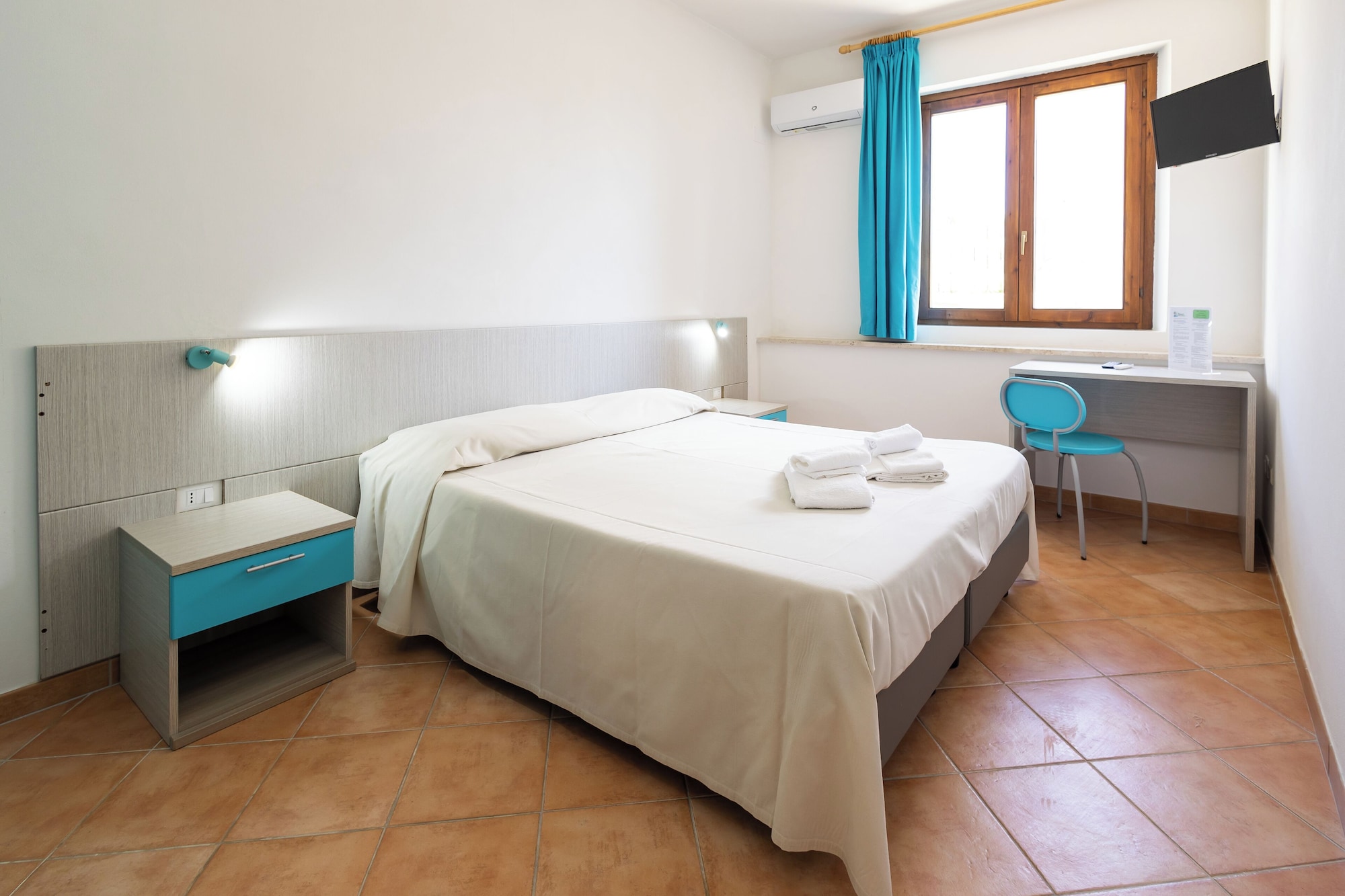 2 BEDROOMS, APARTMENT, GARDEN VIEW