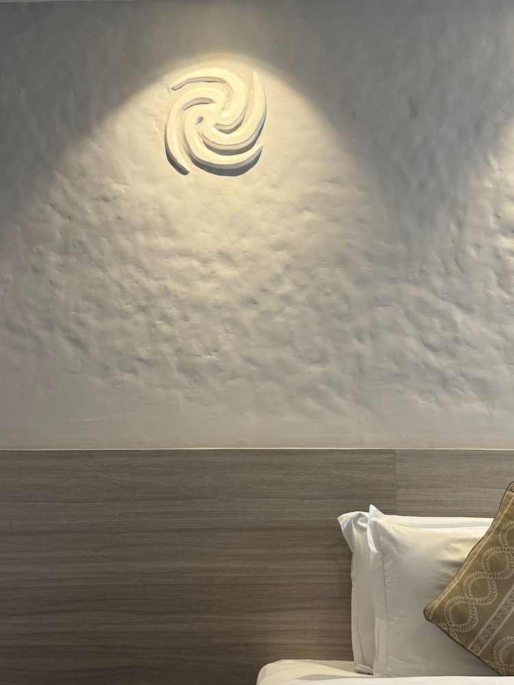 Vastu Boutique Hotel 26/40