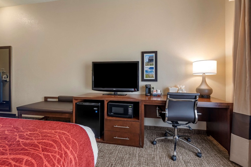 Comfort Inn & Suites Goodland, KS 42/47