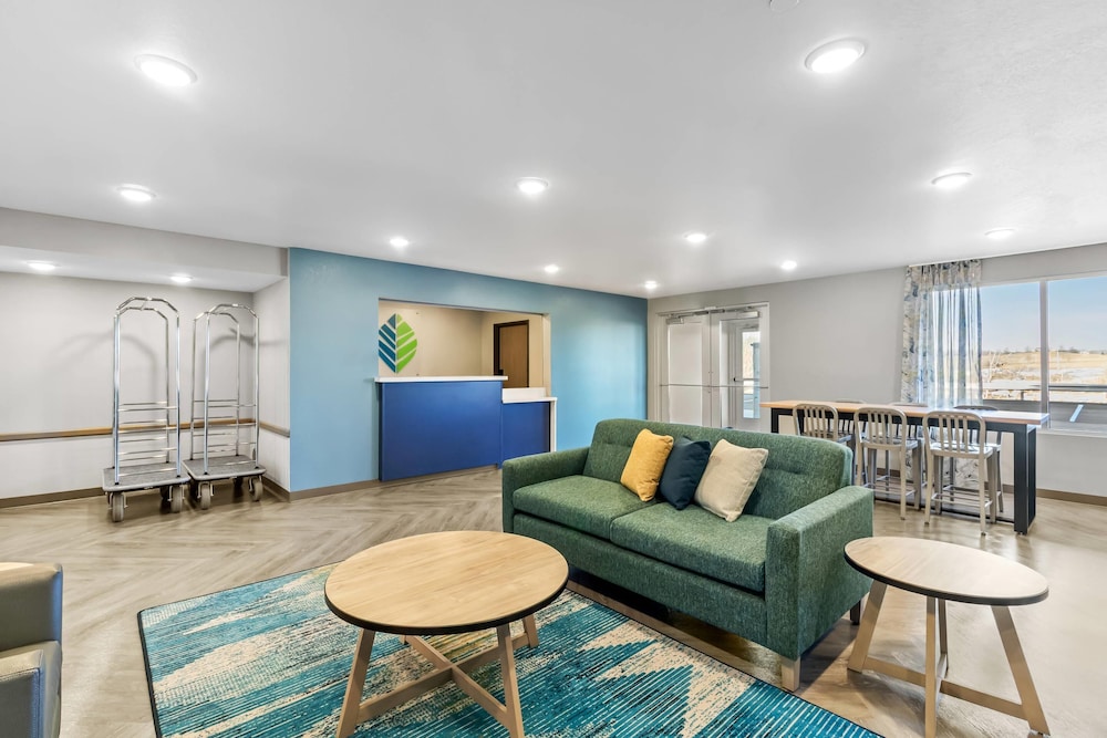WoodSpring Suites Washington Meadowlands PA 28/45