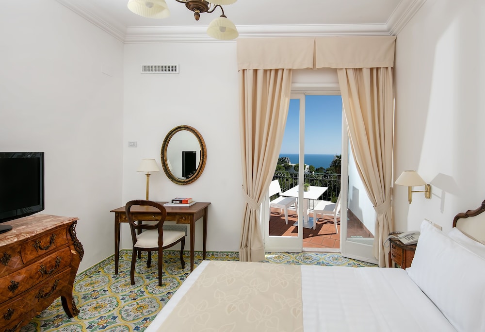 Hotel Syrene Capri 48/69