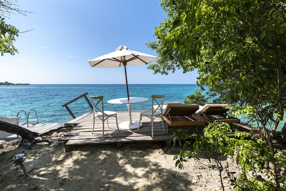 Hotel Coralina Island 30/50