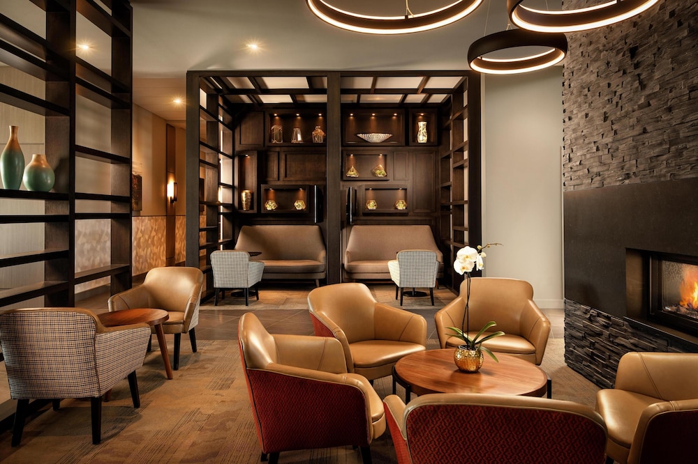 Hyatt Place Calgary Airport 36/54