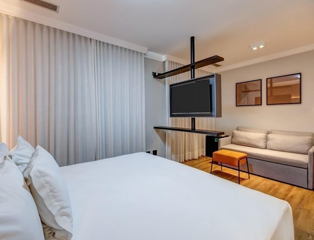 Family Suite, King Bed, Sofa