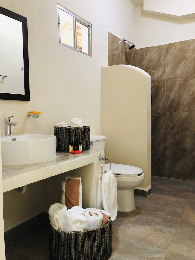 Tierra Maya Hotel Spa & Sanctuary 67/68