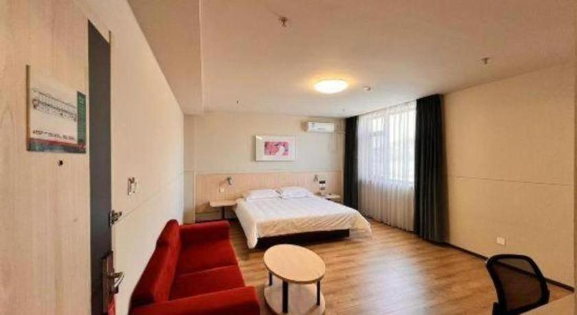 Jinjiang Inn (Ji County Renmin West Street) 22/51