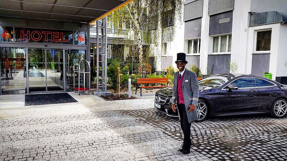 WELLNESS HOTEL STEP 41/50