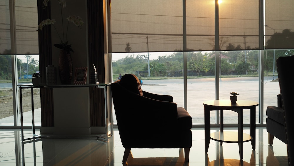 Chaisaeng Villa Hotel 18/23