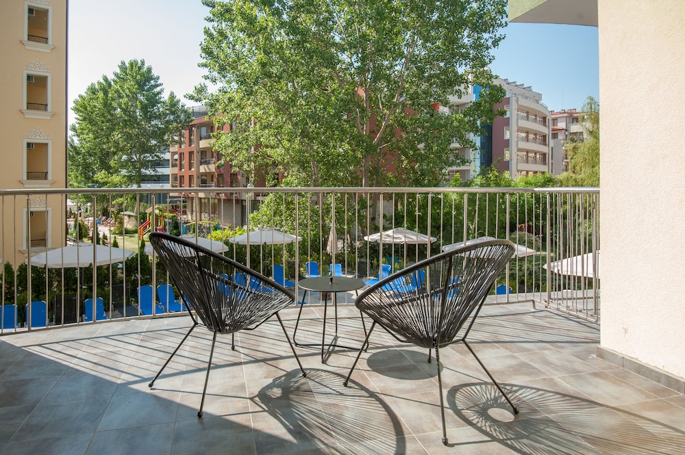 Mariner's Suites 24/28