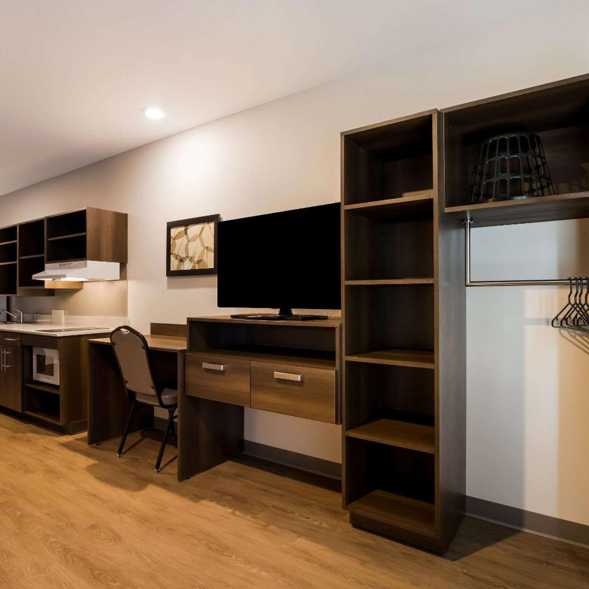 WoodSpring Suites Moreno Valley 19/26