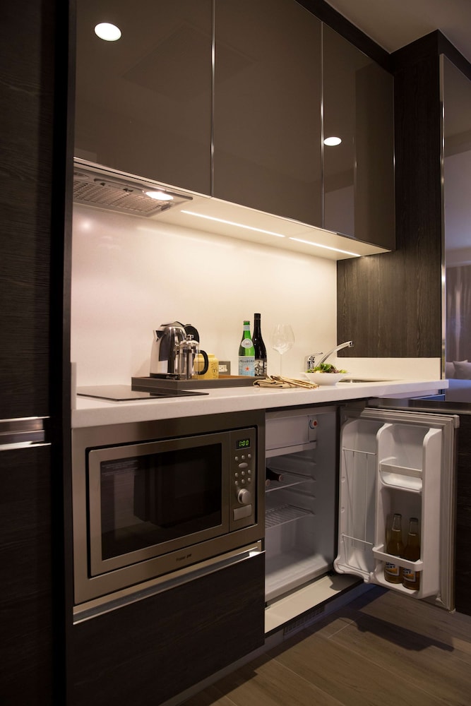 Makati Diamond Residences 7/42