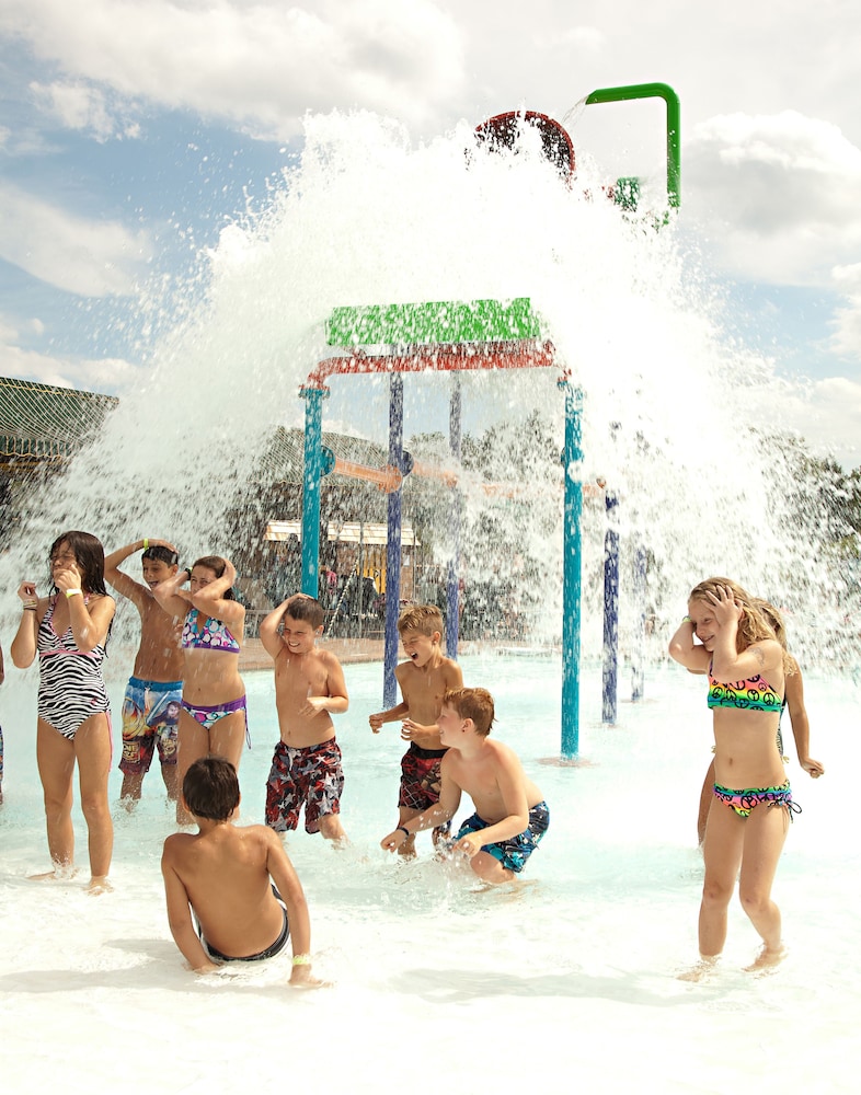 Villa Roma Resort and Conference Center 45/57