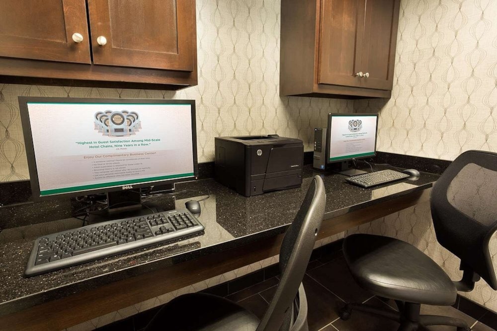Heritage Inn Suites San Antonio Airpt, Trademark by Wyndham 47/60