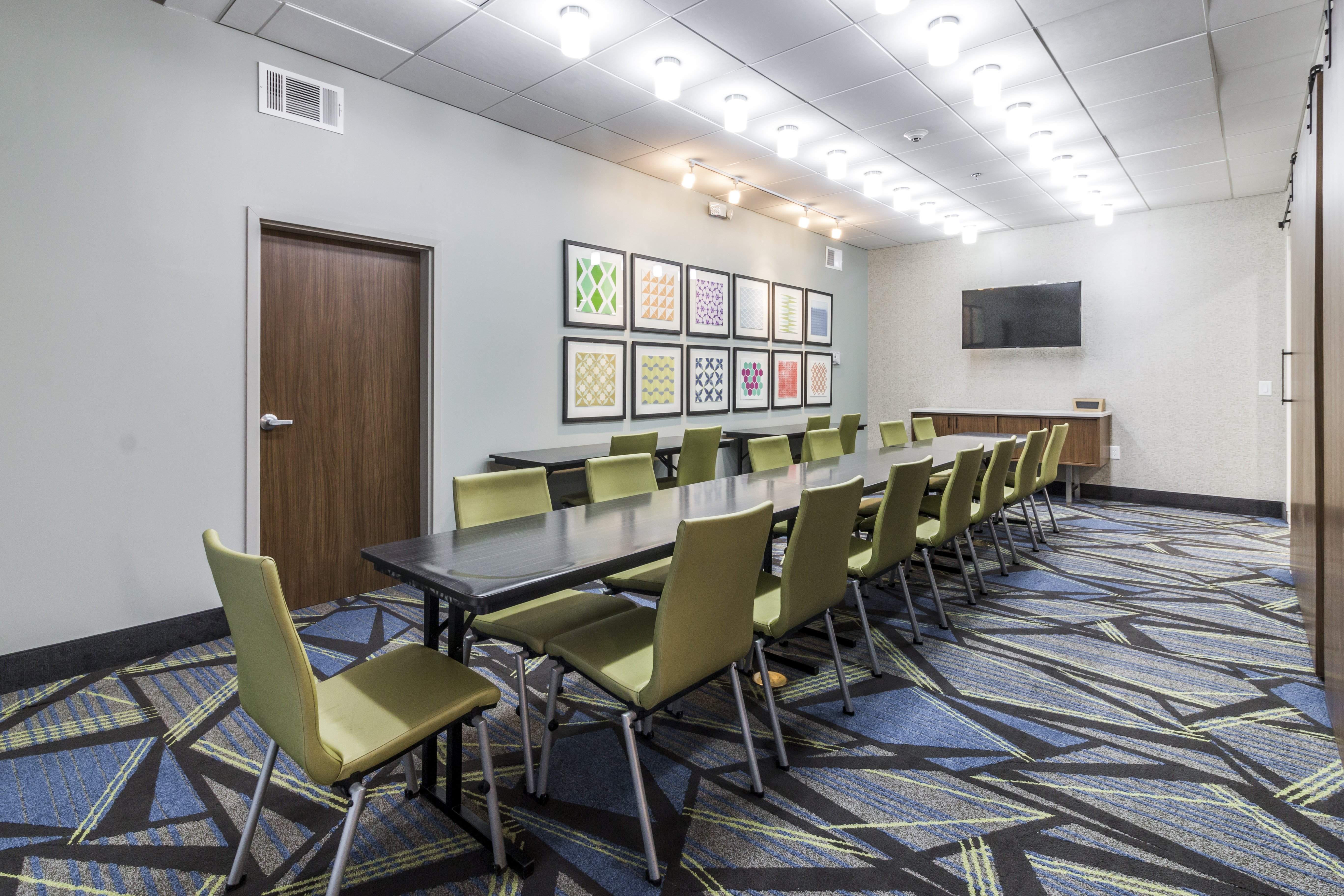 HOLIDAY INN EXPRESS VILLA RICA 24/38