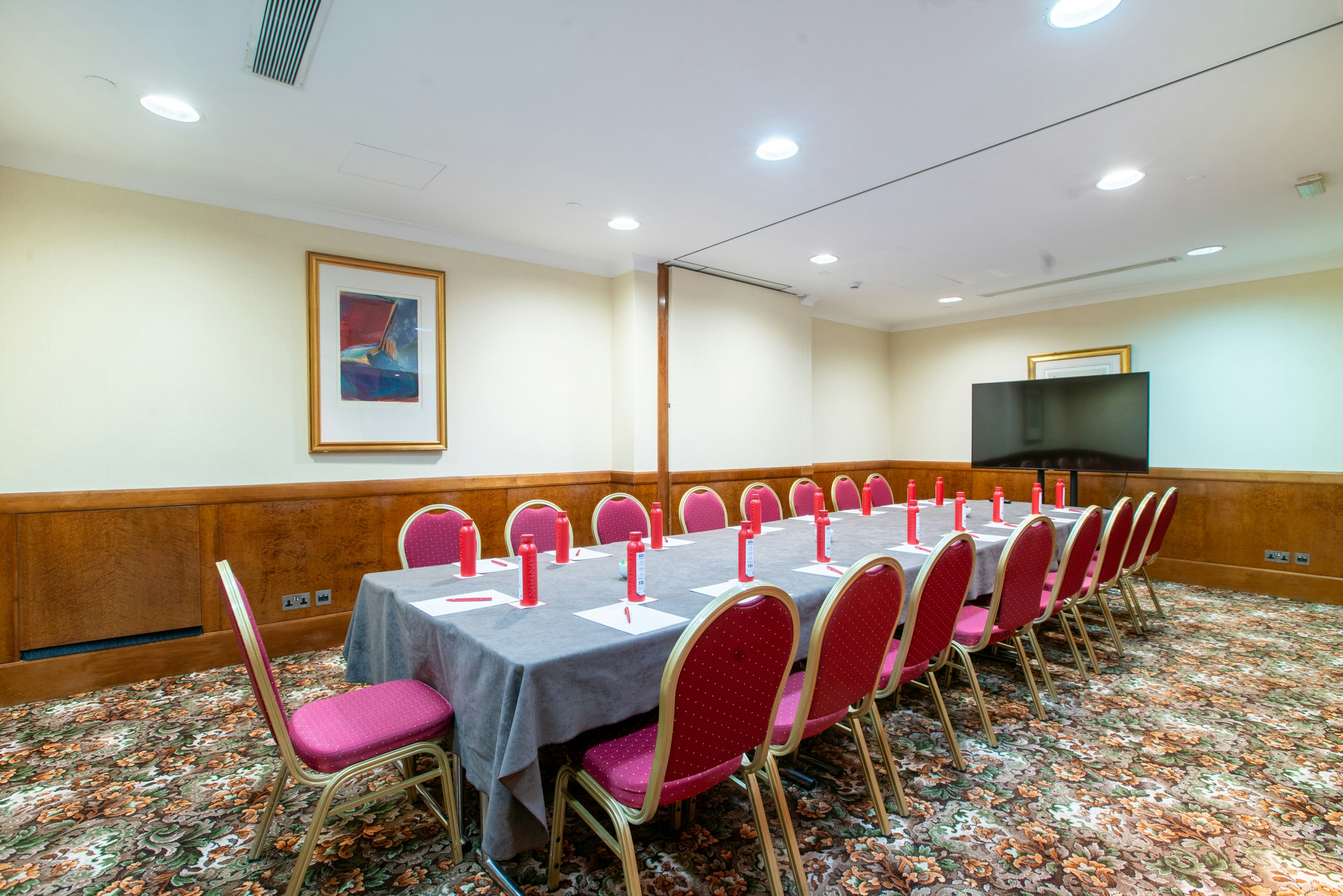 Millennium Hotel and Conference Centre Gloucester London 59/65