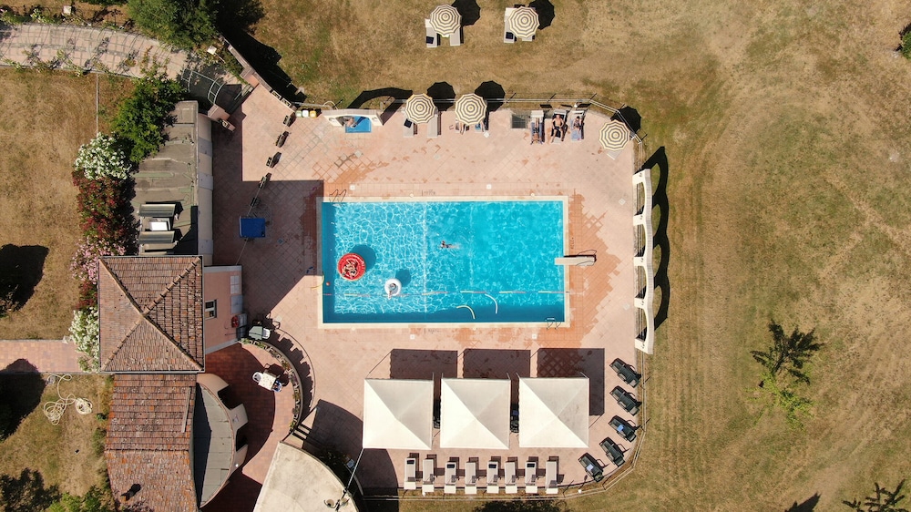 Vega Hotel Perugia 61/70
