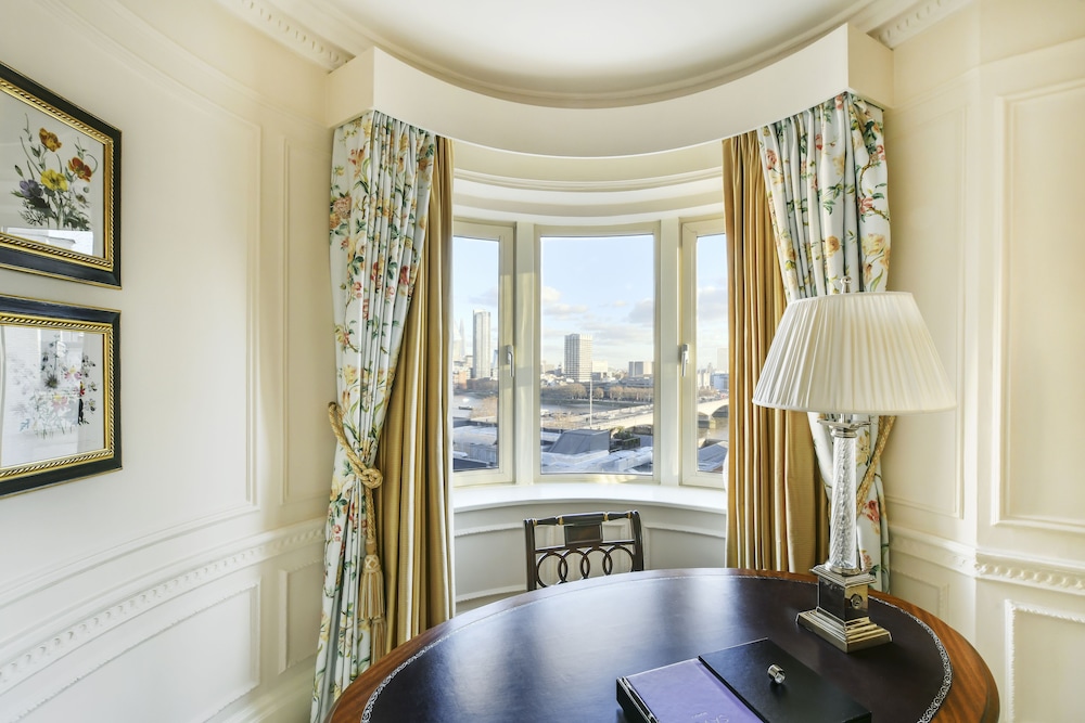 The Savoy Hotel 28/50