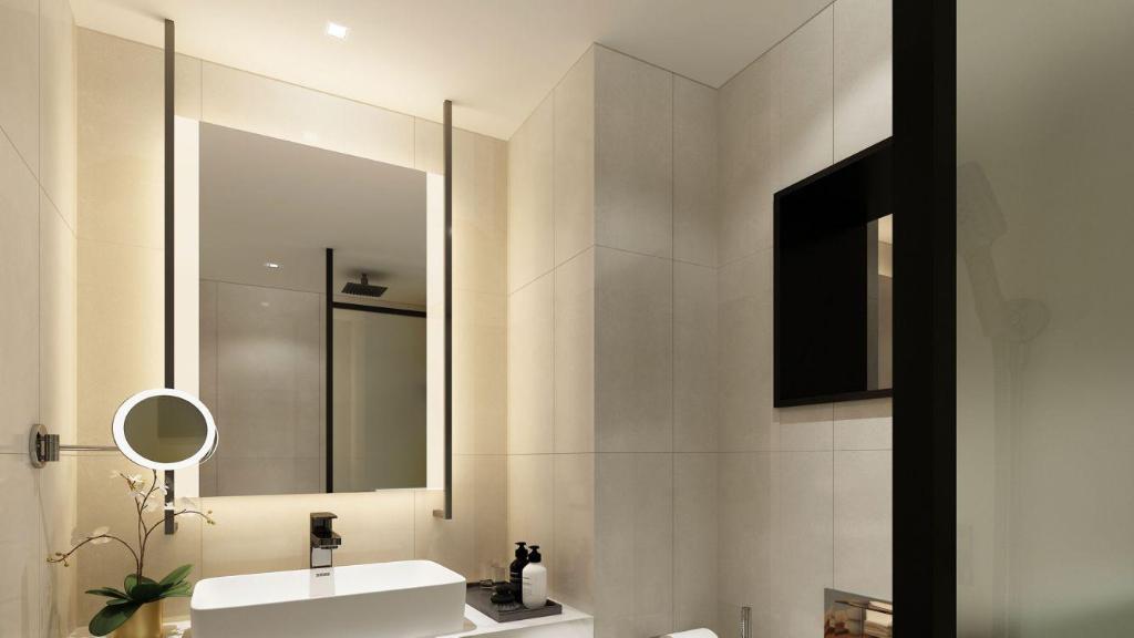 Presidential, Suite, King Bed, City View