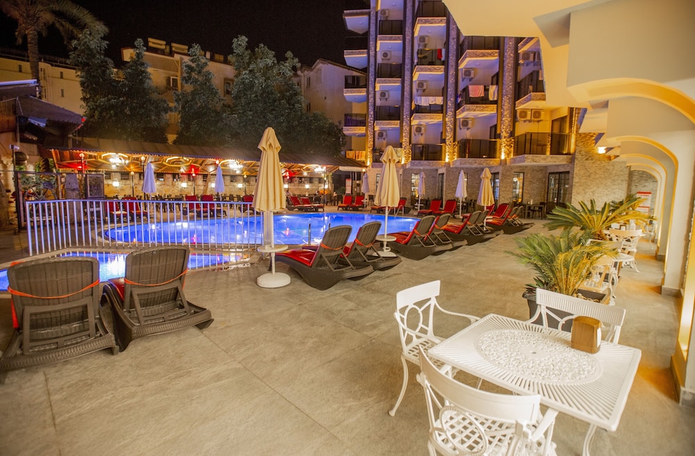 Kleopatra Fatih Hotel 43/50