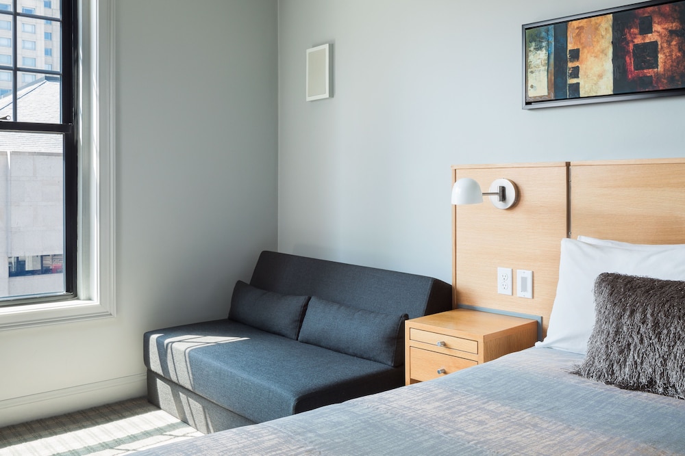 Charlesmark Hotel 17/30