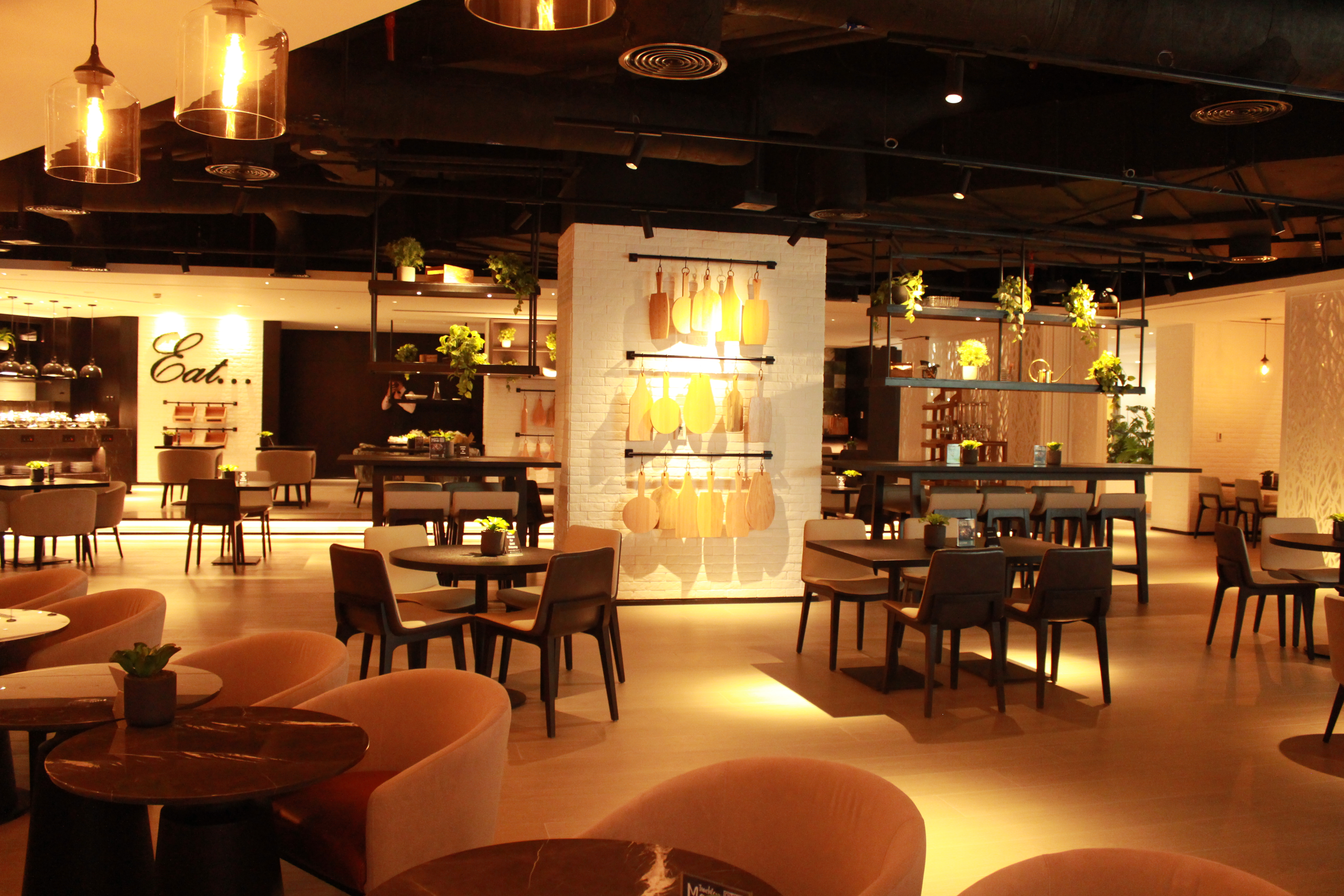 restaurant cafeteria