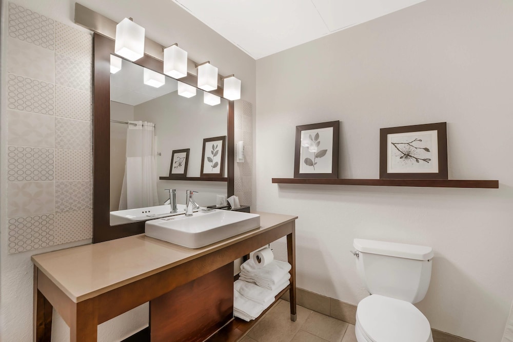 Country Inn Suites By Radisson West Bend Wi 58/58