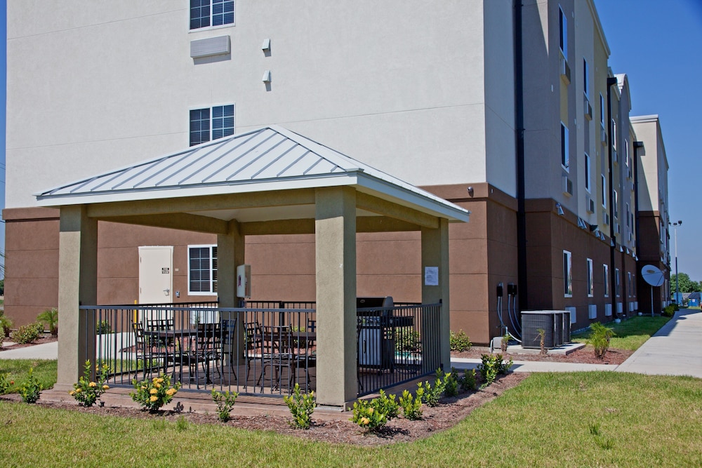 Candlewood Suites Hotel Texas City 49/53