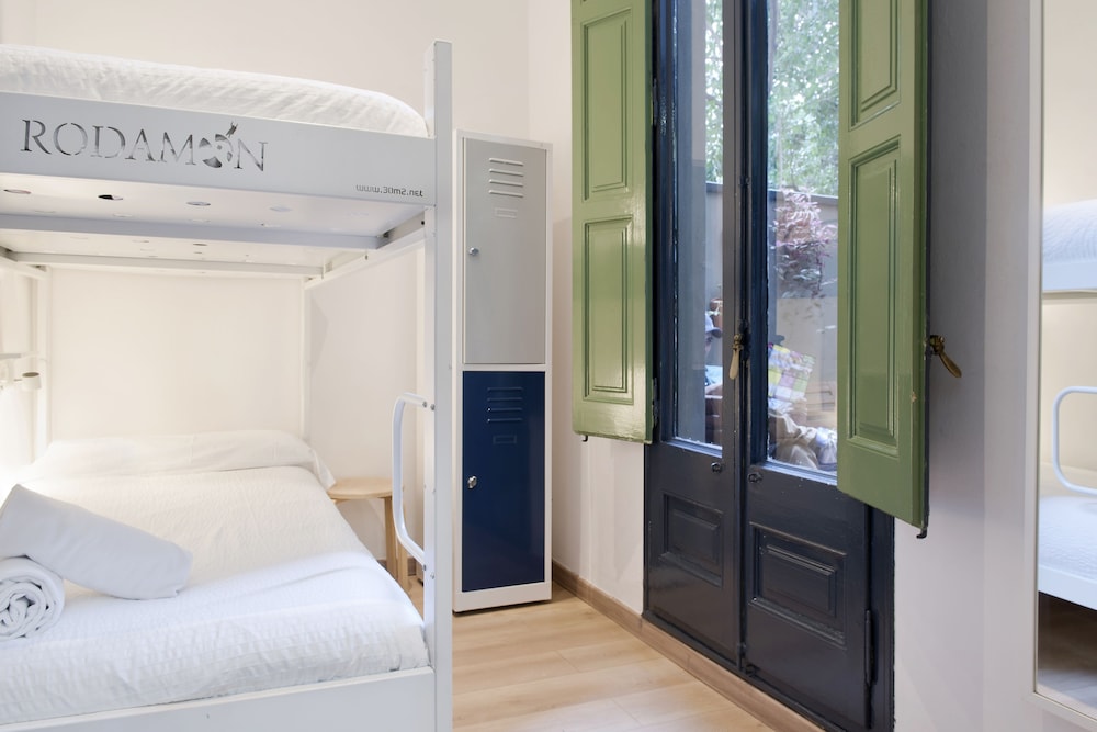 Rodamon Barcelona Hostel 5/56