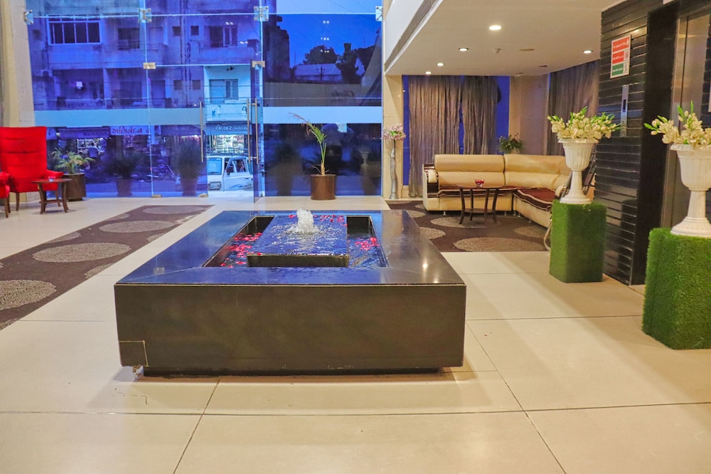 Hotel Clarks Collection Bhavnagar 8/50