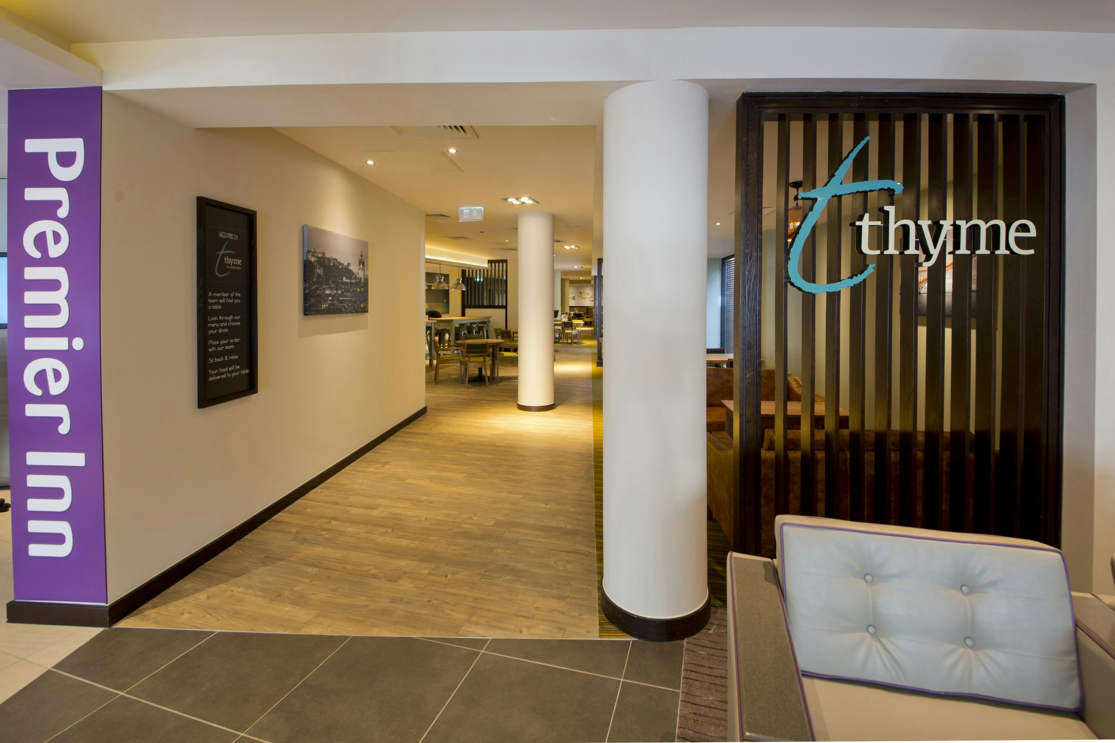 Premier Inn Edinburgh City Centre Royal Mile 18/37