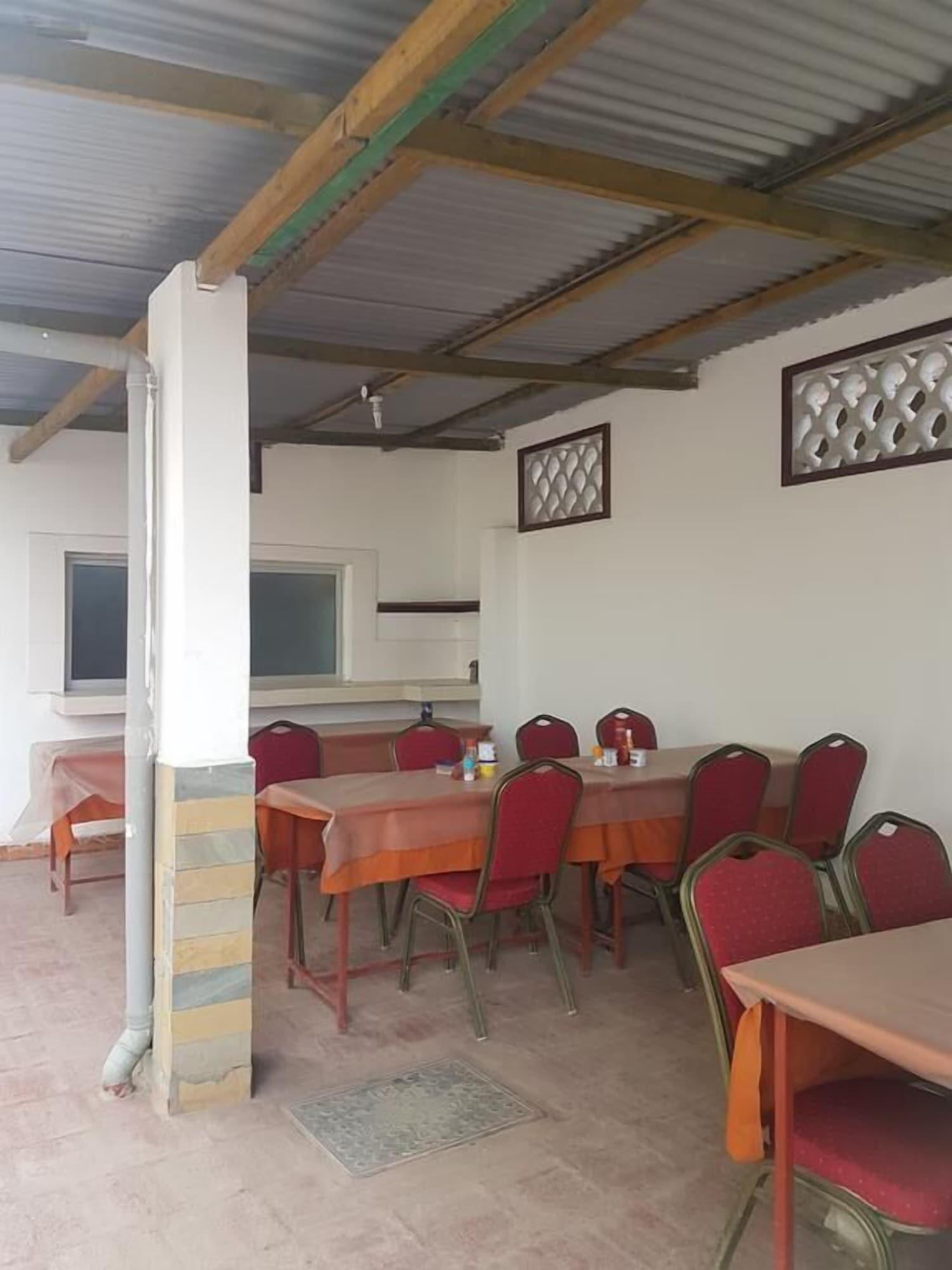 Miritini Golden Guest House 13/18
