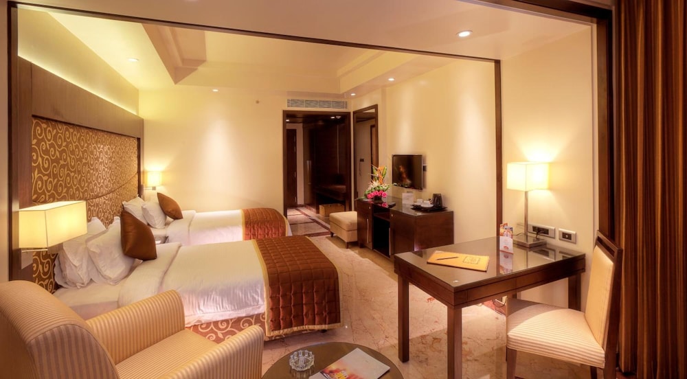Anandha Inn Pondicherry 34/48