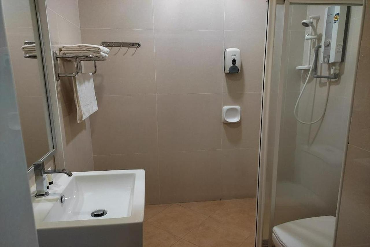 Hotel D'New 1 KK Sabah 14/16