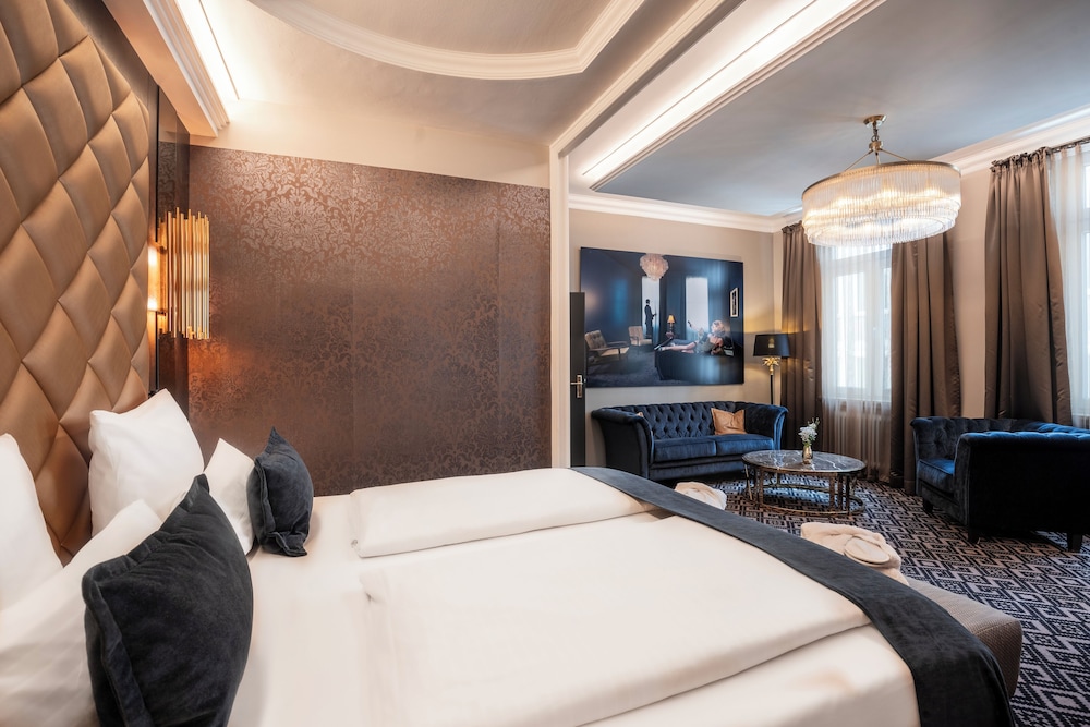JUNIOR SUITE, DELUXE