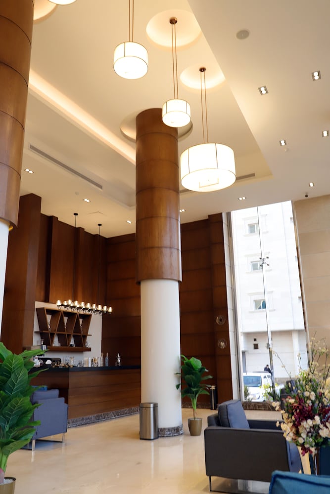 Banan hotel 9/62