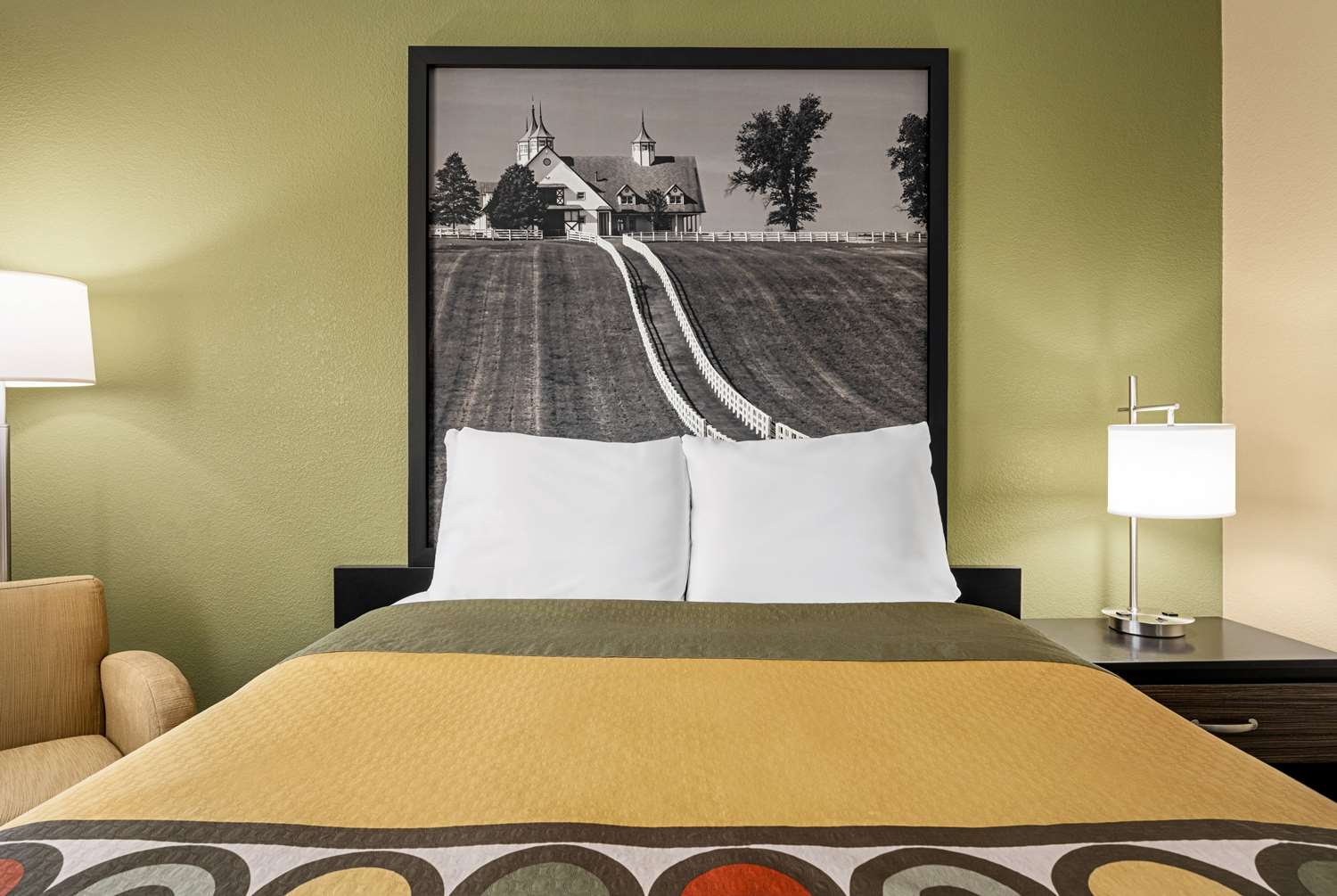 Super 8 by Wyndham Maysville KY 13/35