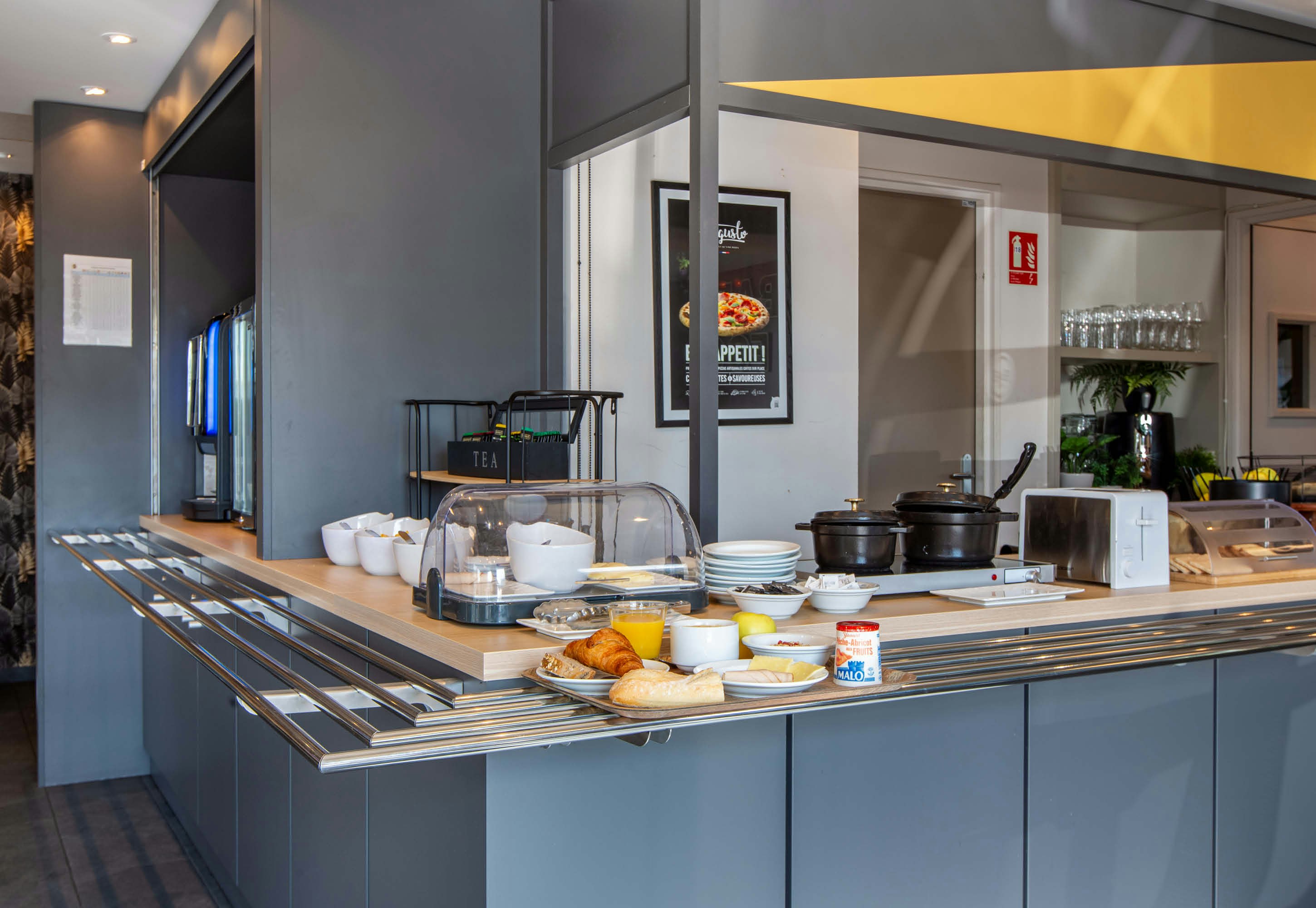 B&B HOTEL Chartres Oceane 9/17