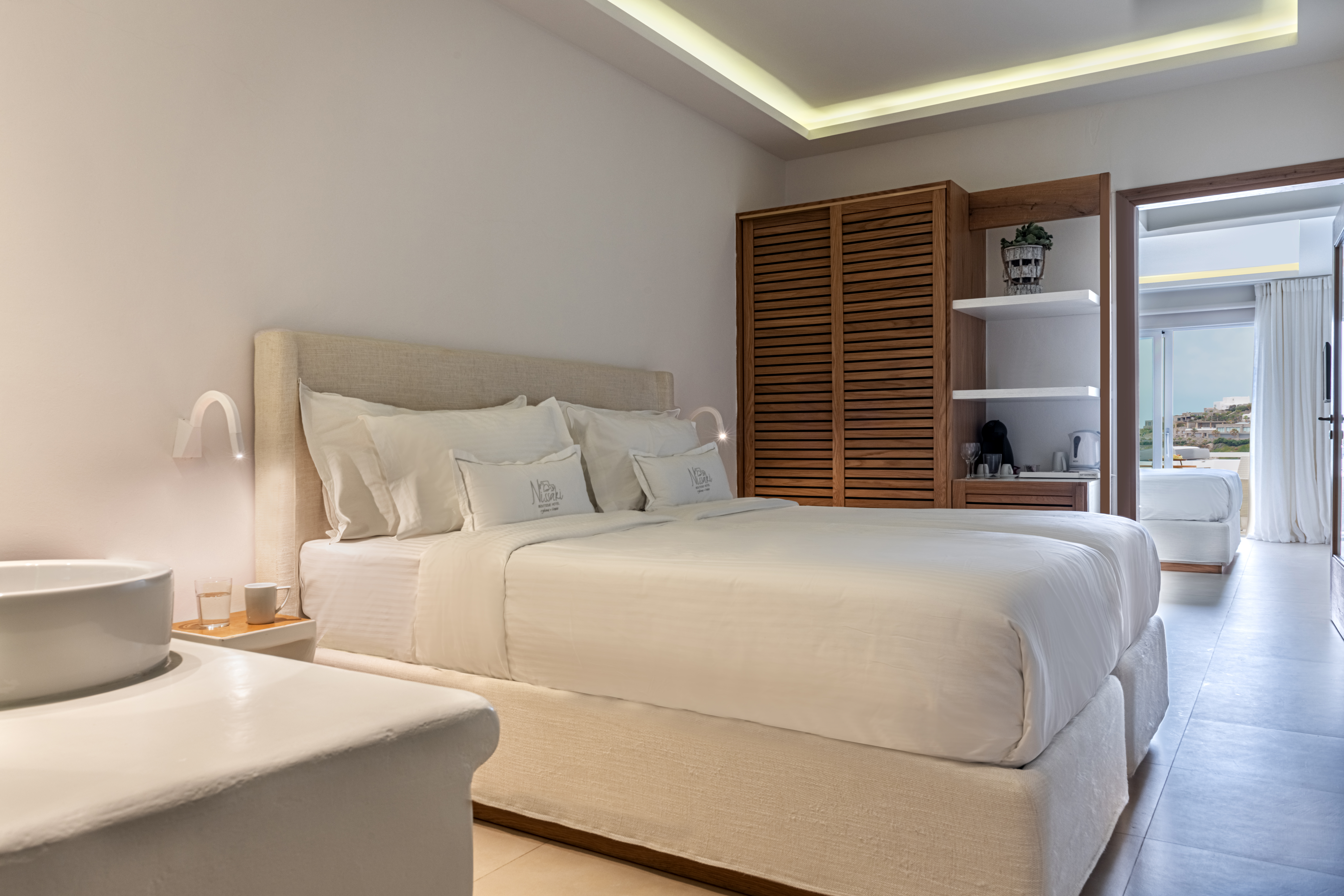 جناح تنفيذي بمسبح خاص