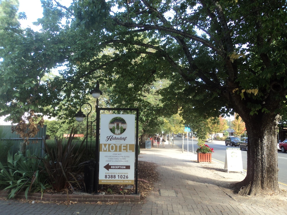 Hahndorf Motel 24/37
